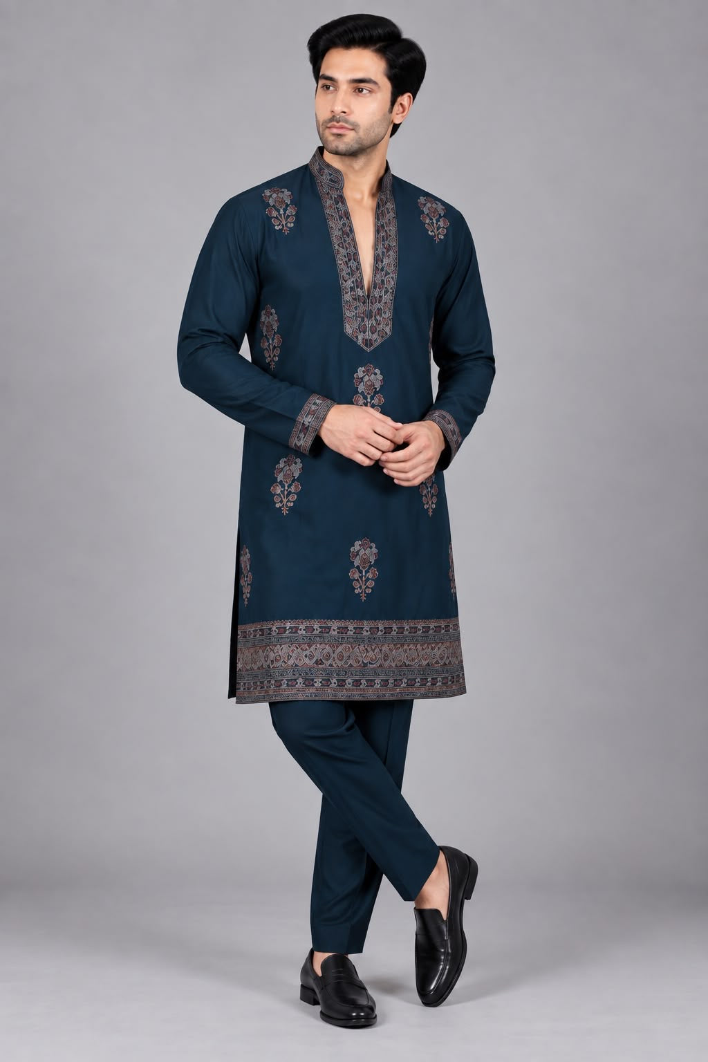 Paisley Embroidered Kurta Set 2